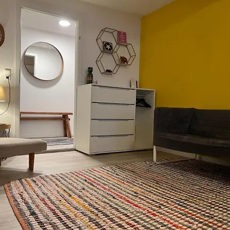 Hinterhaus Apartment *